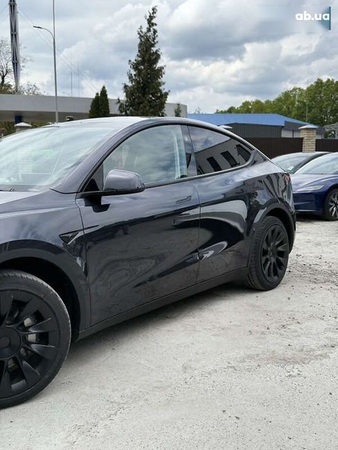 Tesla Model Y 2024 - фото 10