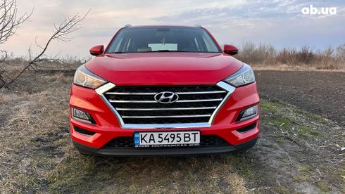 Hyundai Tucson 2020 красный - фото 8