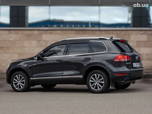 Volkswagen Touareg 2012 - фото 4