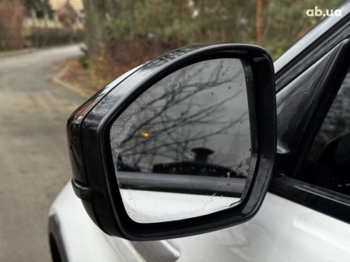 Land Rover Range Rover Evoque 2017 белый - фото 42