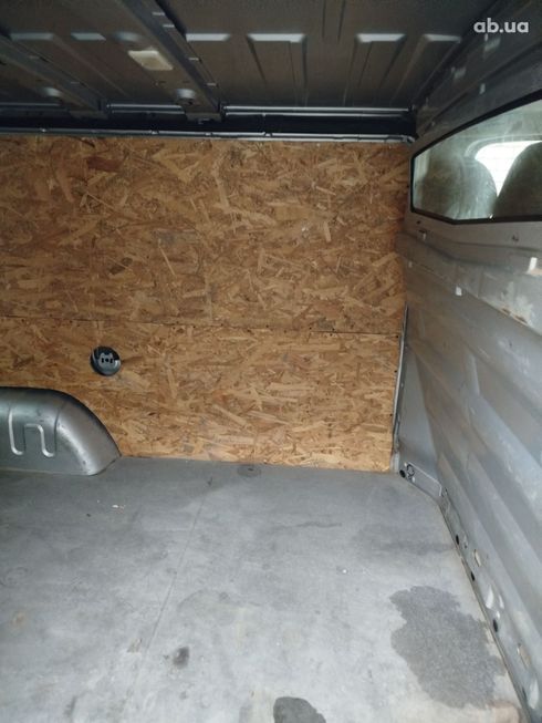 Opel Vivaro 2011 серебристый - фото 2