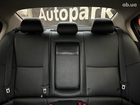 Infiniti Q50 2018 белый - фото 42