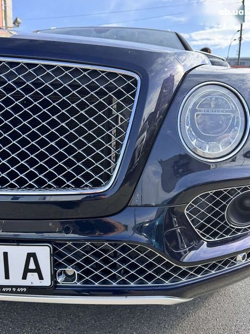 Bentley Bentayga 2019 - фото 20
