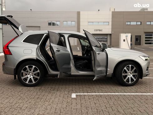 Volvo XC60 2018 серый - фото 39