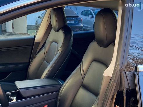 Tesla Model 3 2019 - фото 13