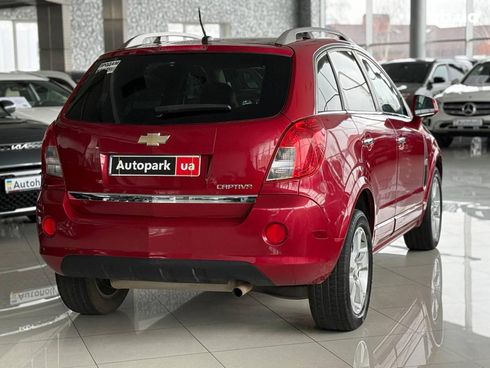 Chevrolet Captiva 2014 красный - фото 5