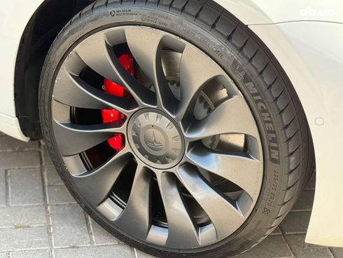Tesla Model 3 2021 белый - фото 10