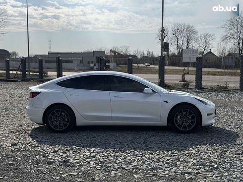 Tesla Model 3 2020 - фото 15
