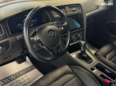 Volkswagen e-Golf 2017 - фото 22