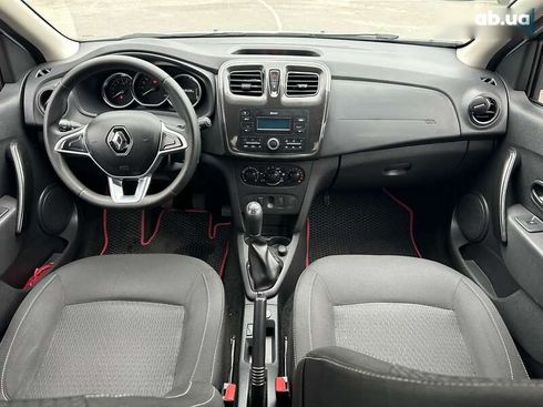 Renault Sandero 2019 - фото 25