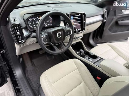 Volvo XC40 2022 - фото 15