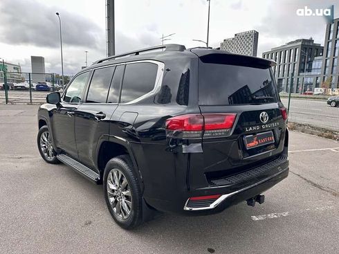 Toyota Land Cruiser 2023 - фото 18