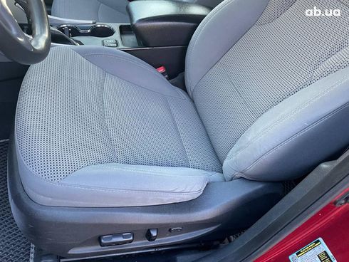 Hyundai Sonata 2014 красный - фото 45