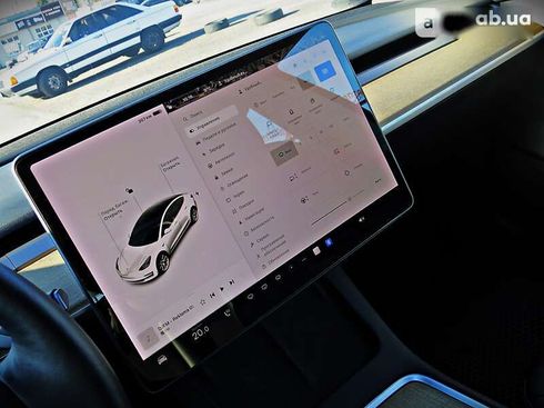 Tesla Model 3 2021 - фото 14