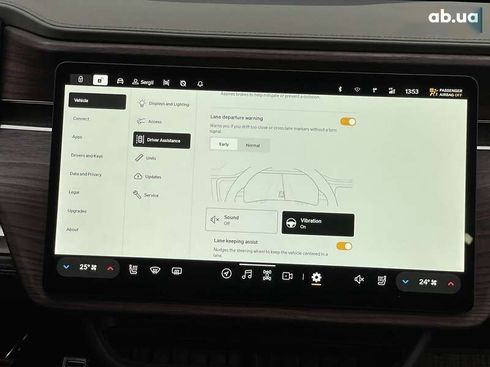 Rivian R1S 2023 - фото 29