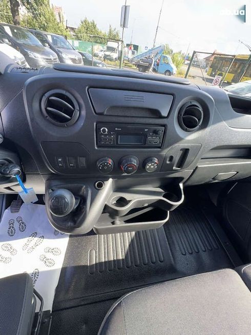 Renault Master 2017 - фото 15