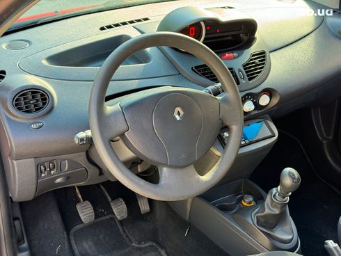 Renault Twingo 2011 красный - фото 23