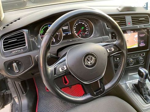 Volkswagen e-Golf 2017 - фото 14