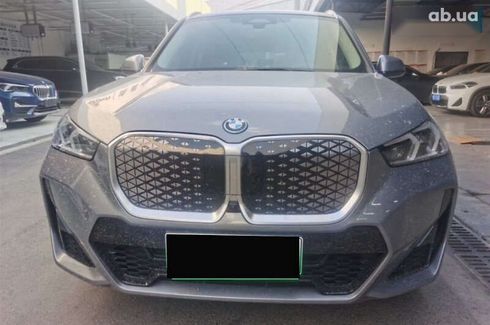 BMW iX1 2023 - фото 2