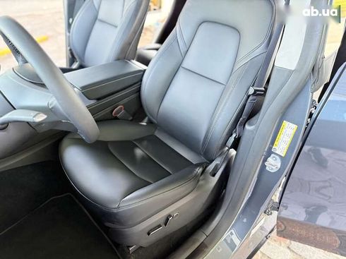 Tesla Model Y 2023 - фото 15