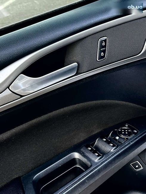 Ford Fusion 2017 - фото 28