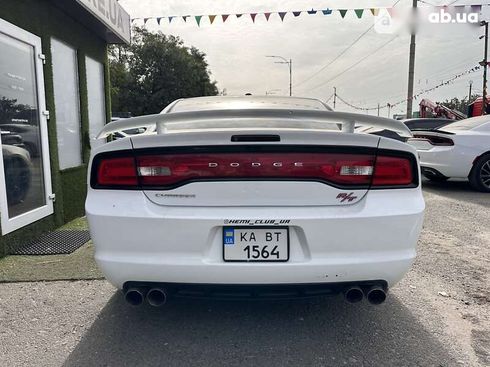 Dodge Charger 2013 - фото 8