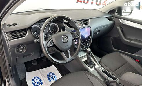 Skoda Octavia 2017 - фото 11