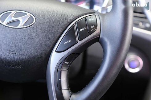 Hyundai Elantra 2013 - фото 21