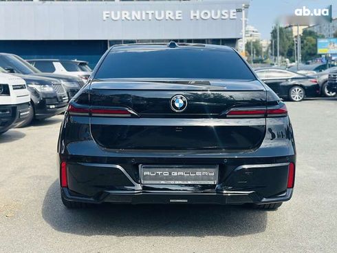 BMW 7 серия 2024 - фото 2