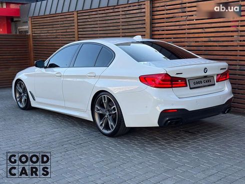 BMW 5 серия 2019 - фото 4