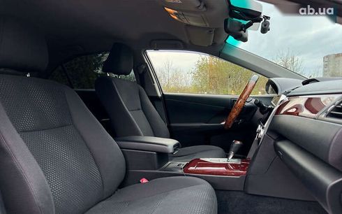 Toyota Camry 2013 - фото 9