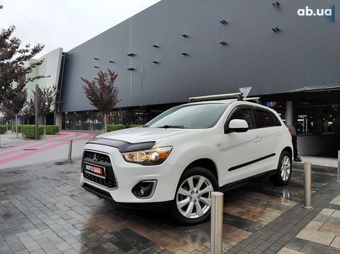 Mitsubishi Outlander 2015 - фото 9