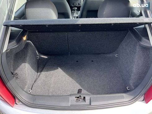 Skoda Fabia 2004 - фото 14