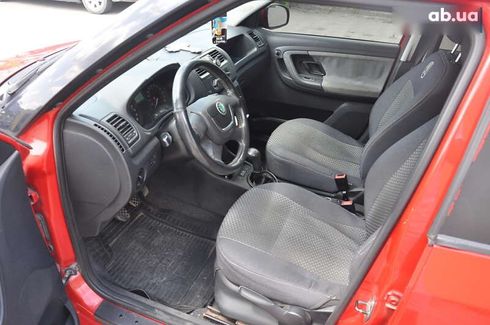 Skoda Fabia 2010 - фото 15