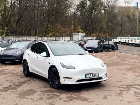 Tesla Model Y 2023 - фото 2