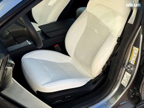 Tesla Model 3 2025 - фото 12