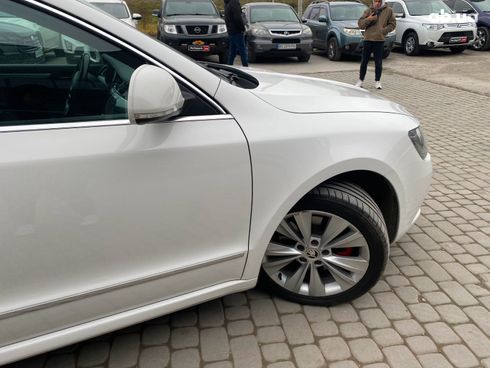 Skoda Superb 2015 белый - фото 4