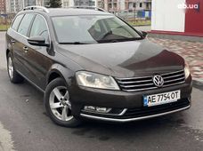 Продаж вживаних Volkswagen Passat 2012 року в Дніпрі - купити на Автобазарі