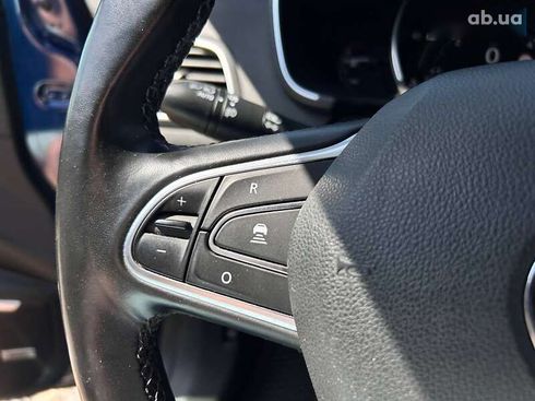 Renault Megane 2018 - фото 20