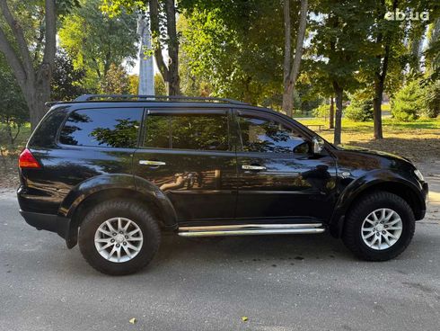 Mitsubishi Pajero Sport 2011 черный - фото 6