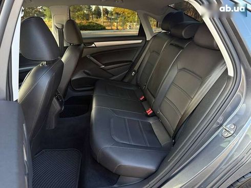 Volkswagen Passat 2021 - фото 22