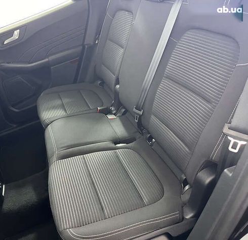 Ford Kuga 2021 - фото 11
