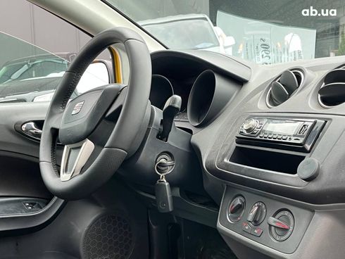 SEAT Ibiza 2011 желтый - фото 36