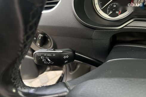 Skoda Octavia 2018 - фото 23