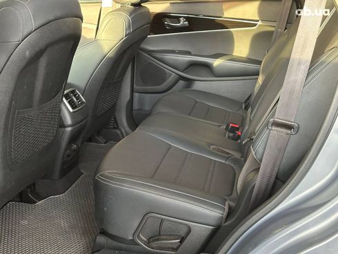Kia Sorento 2019 серый - фото 16