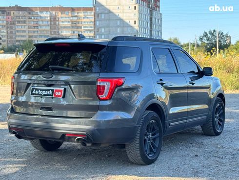 Ford Explorer 2017 серый - фото 28