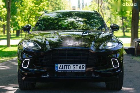 Aston Martin DBX 2021 - фото 2