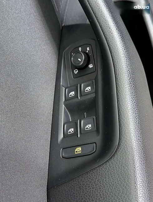 Volkswagen Passat 2020 - фото 12