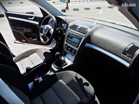 Skoda Octavia 2009 - фото 16