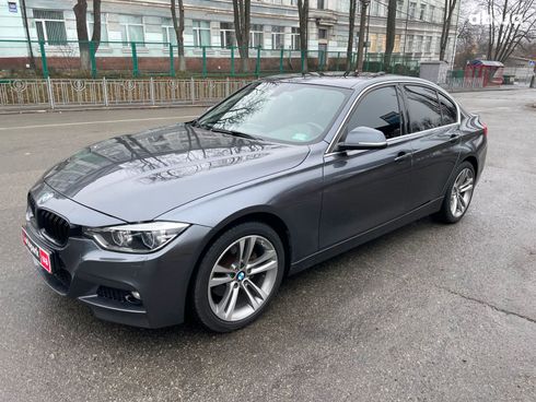 BMW 3 серия 2017 серый - фото 2